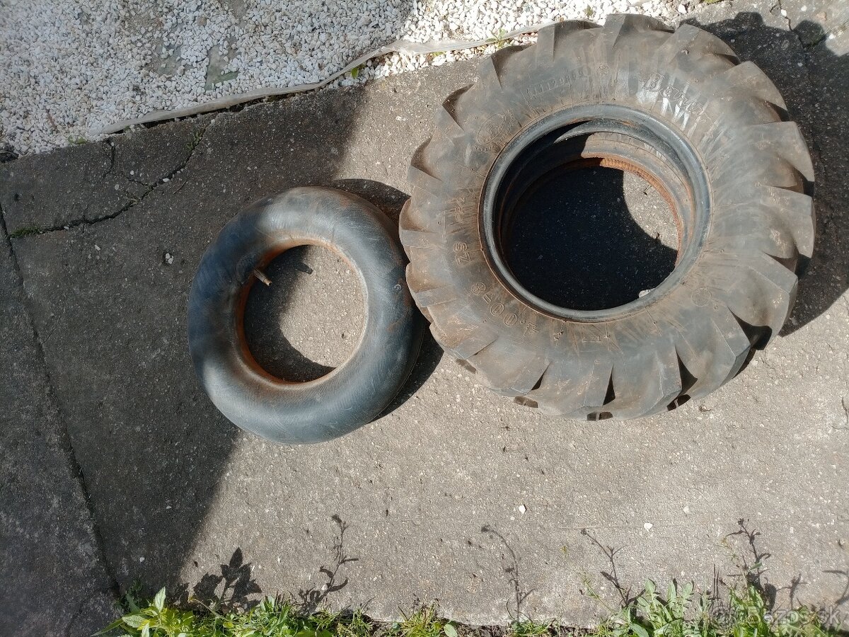 Predám 2 pneumatiky na kultivátor