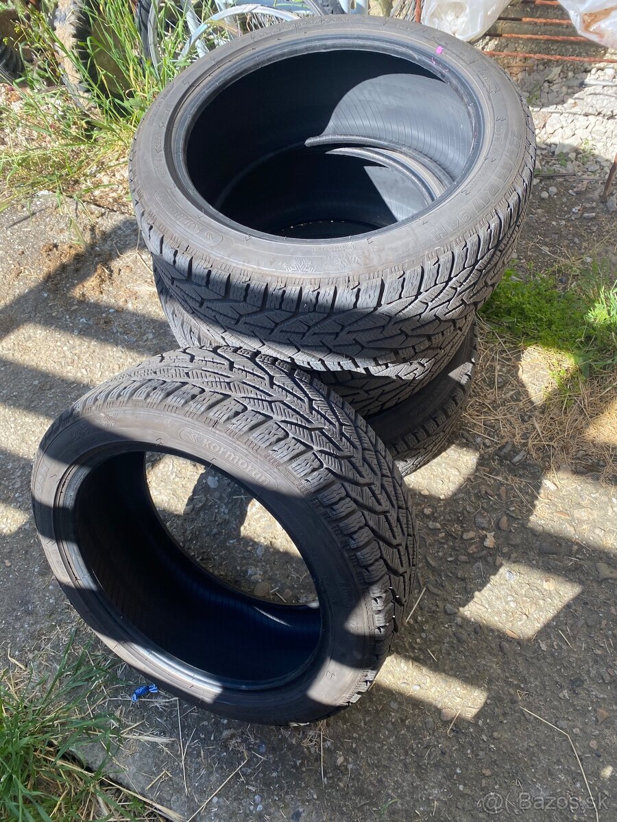 Predám zimné 225/45 r17 94H