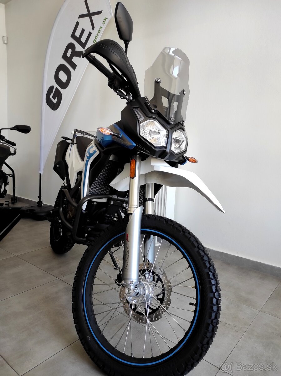VOGE 300 Rally