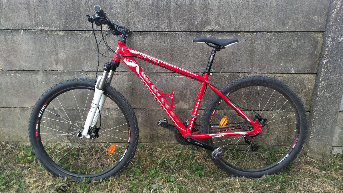 Predám málo jazdený horský bicykel DEMA ADRO 5.0