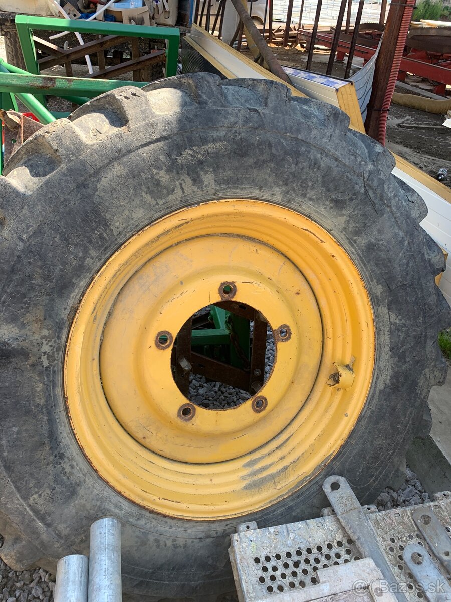 Rezerva na traktobager komatsu