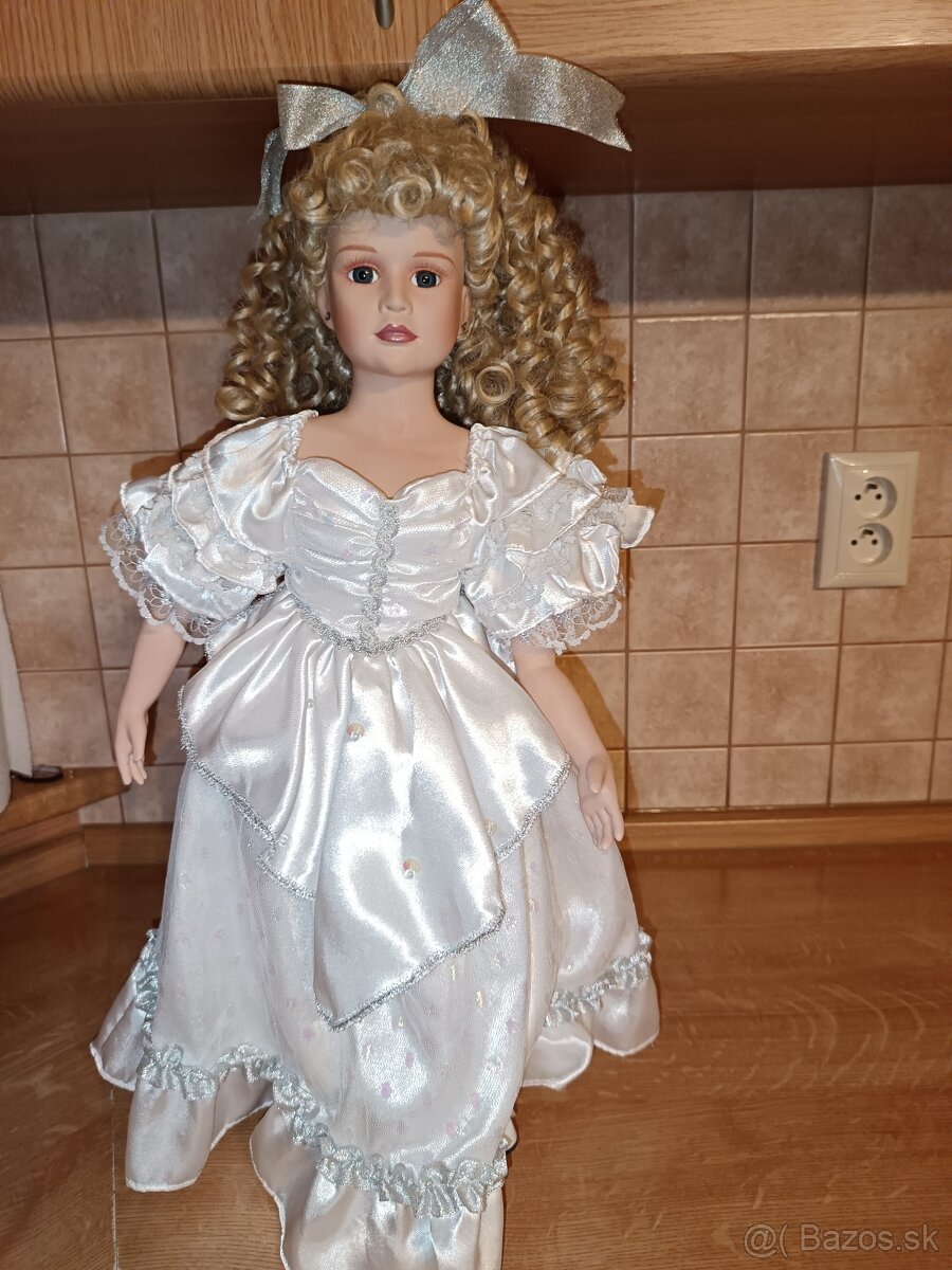 Porcelánová bábika...