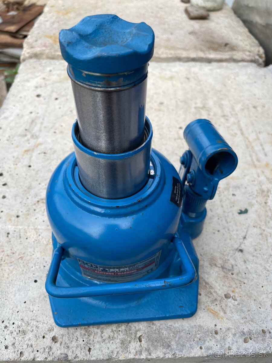 Ptedám nový veľmi nízky hydraulický zdvihák 10t.