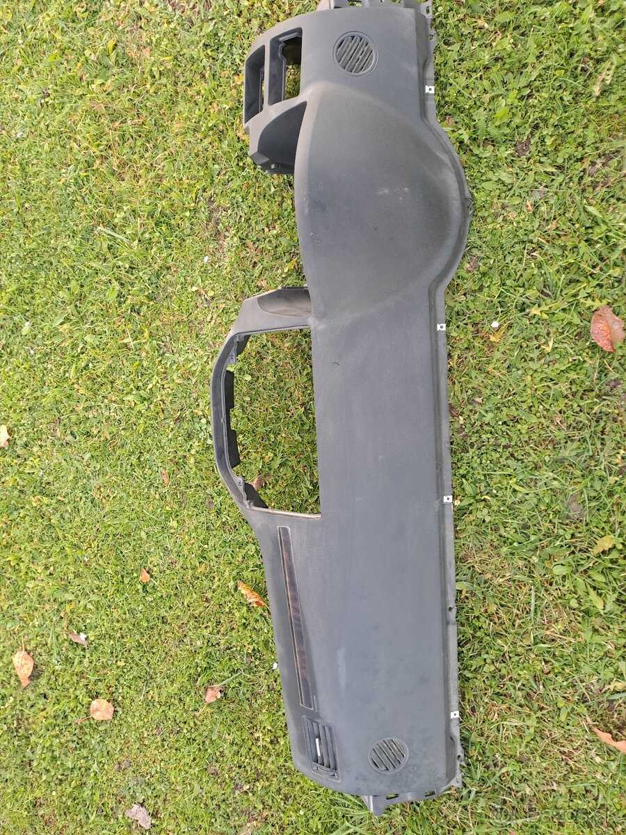 Palubovka Ford C max