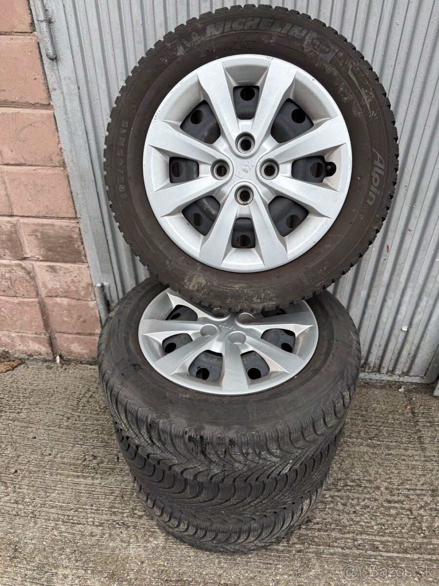 Zimne pneumatiky 185/65 R15 na diskoch 4x100 i20/Rio