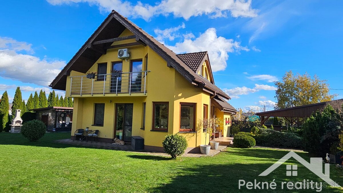 Predaj zariadeného rodinného domu s veľkým pozemkom v obci S