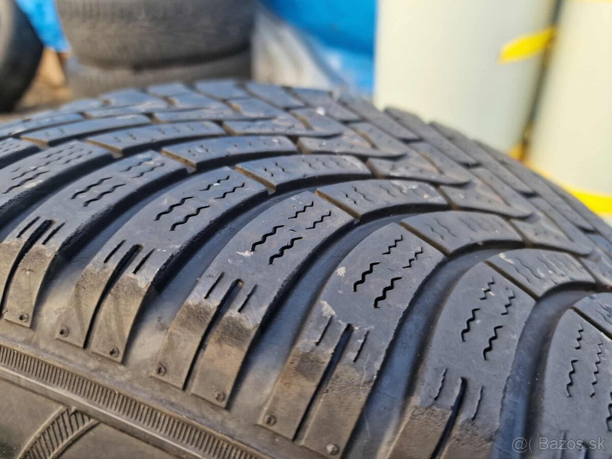 Zimné pneu 235/55 R18