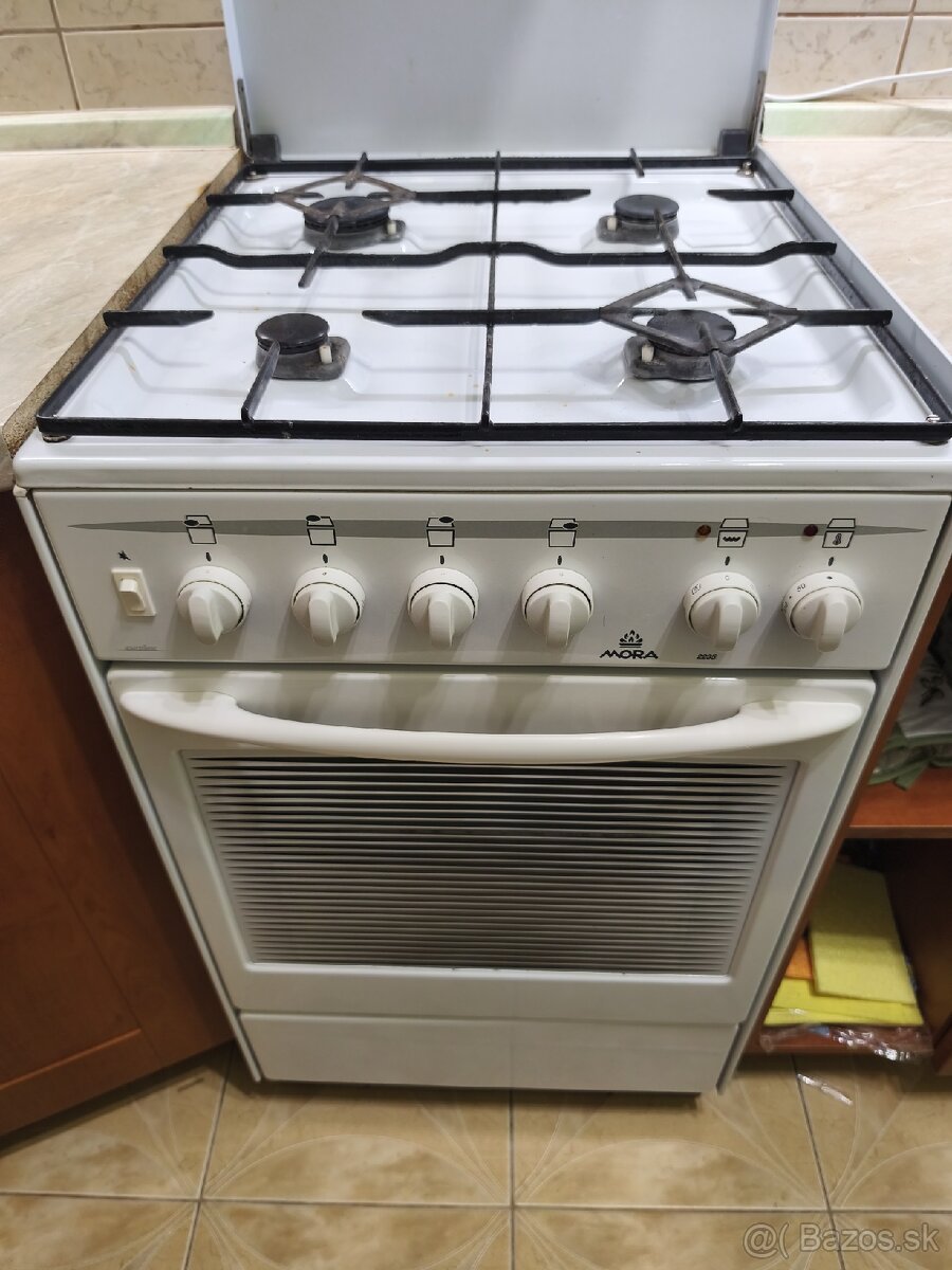 Kombinovaný sporák Mora 2235