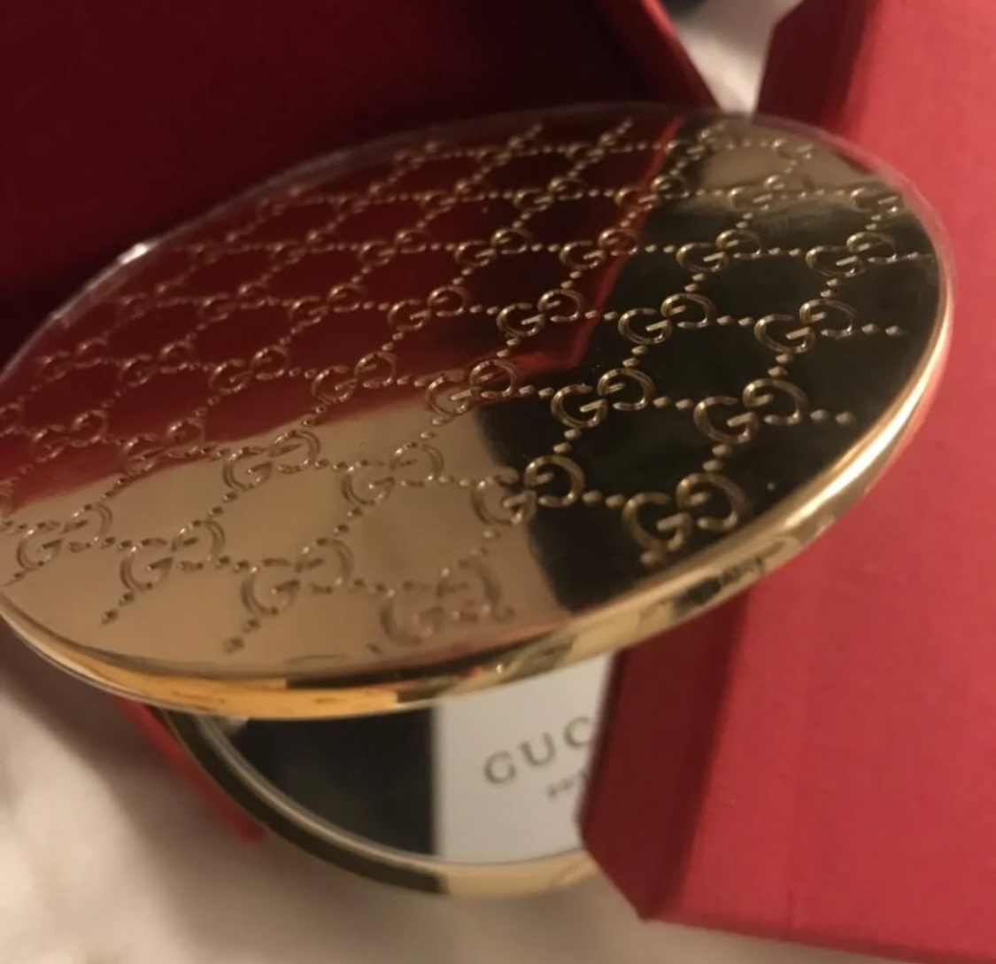Zrkadielko Gucci