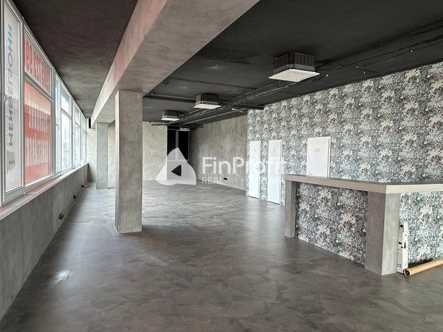 Na prenájom obchodný priestor v polyfunkčnom dome Mendelsohn