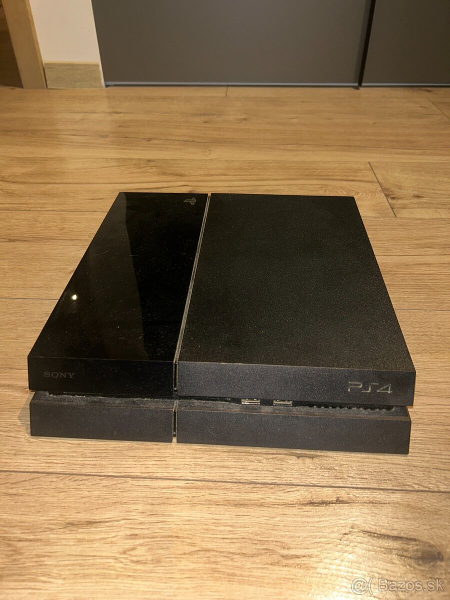 Playstation 4, 500GB (PS4)