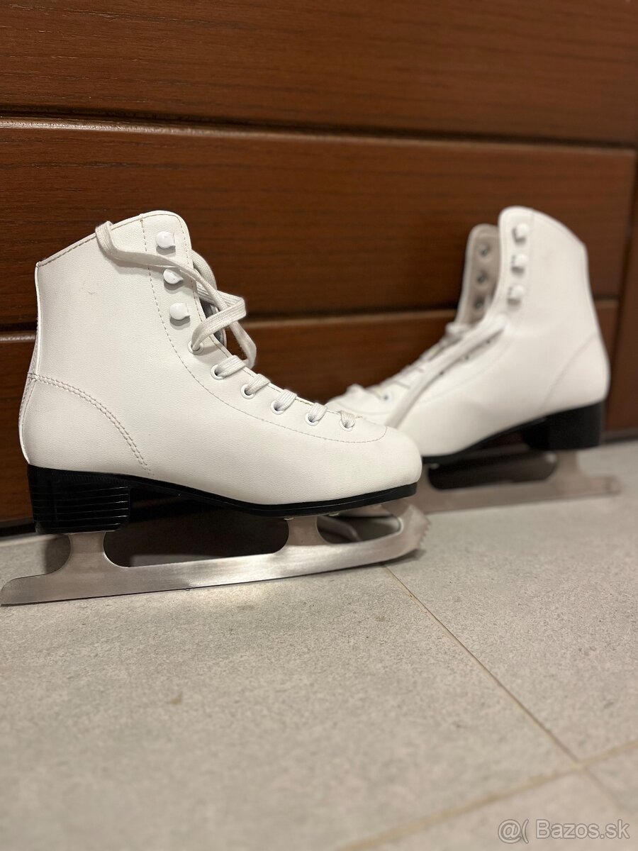 Dievčenské korčule na ľad