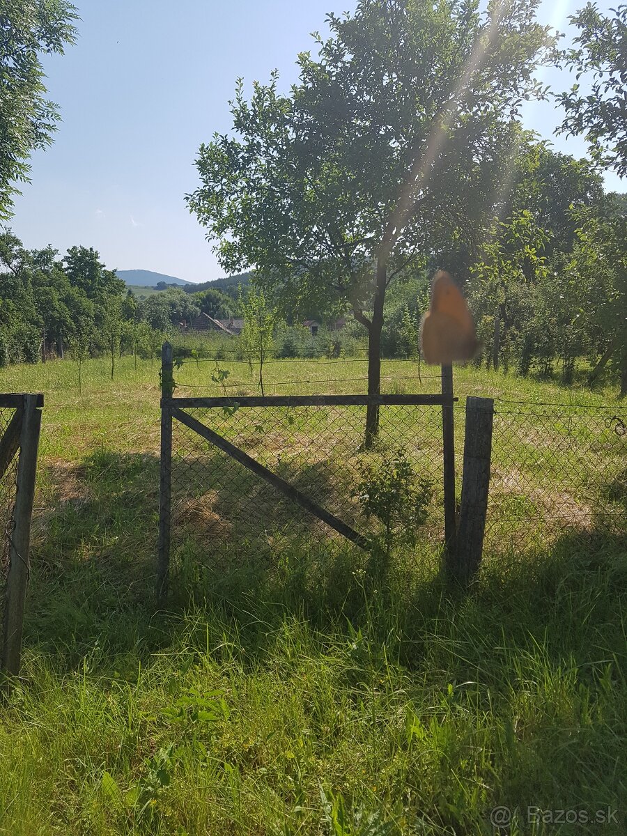FÜZÉRKOMLÓS - Stavebný pozemok 28 km od KE