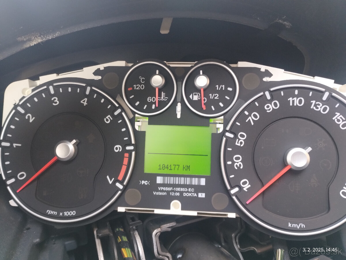 Budíky Ford Fusion benzín 1.4