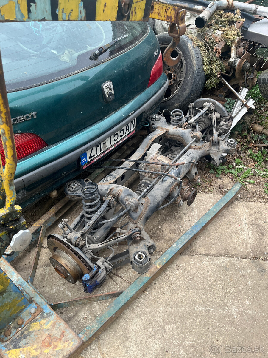 BMW e90 Zadna naprava