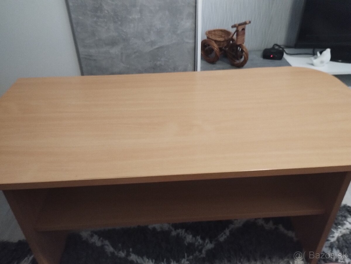 Predám konferenčný stolík skoro nový