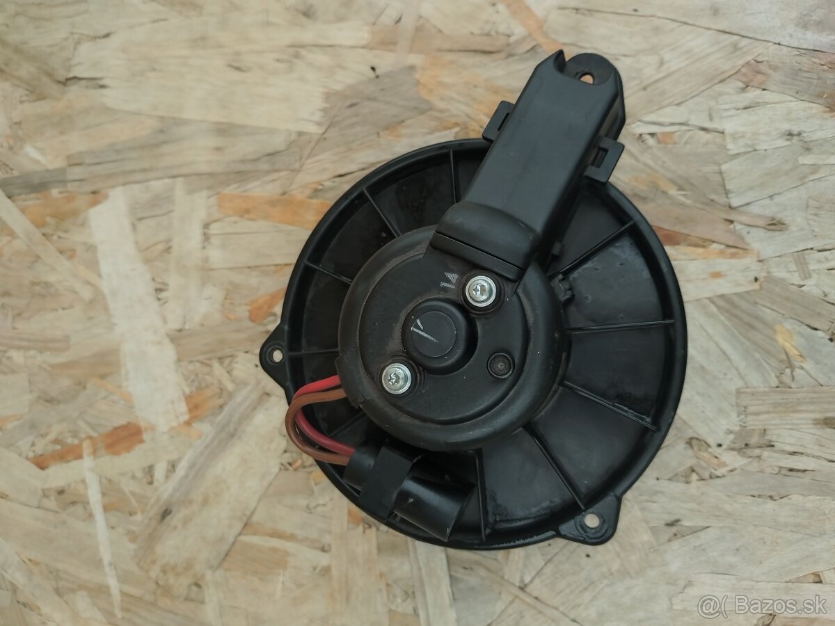 Audi A6 C5 allroad vnútorný ventilátor