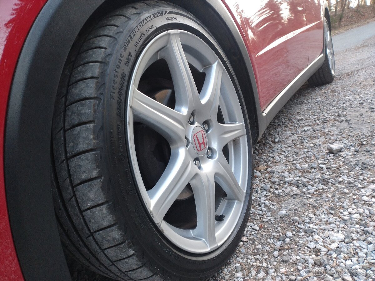 5x114,3 R18 225/40 Honda type r