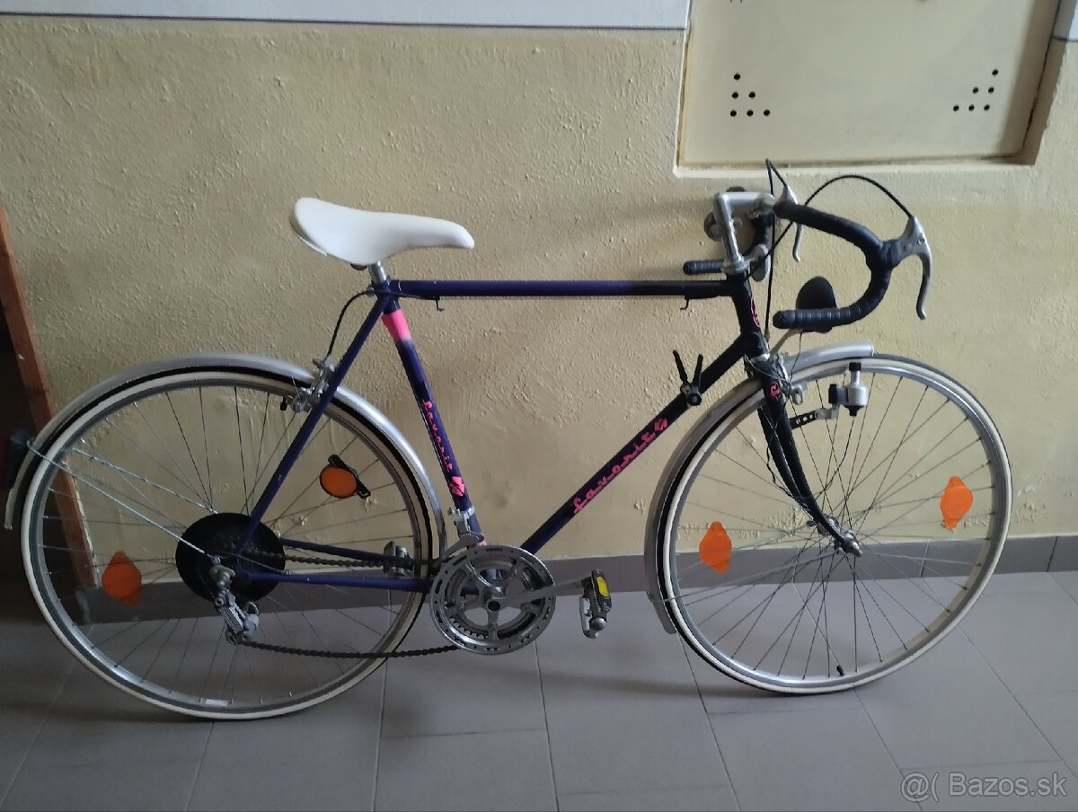 Retro bicykel Favorit