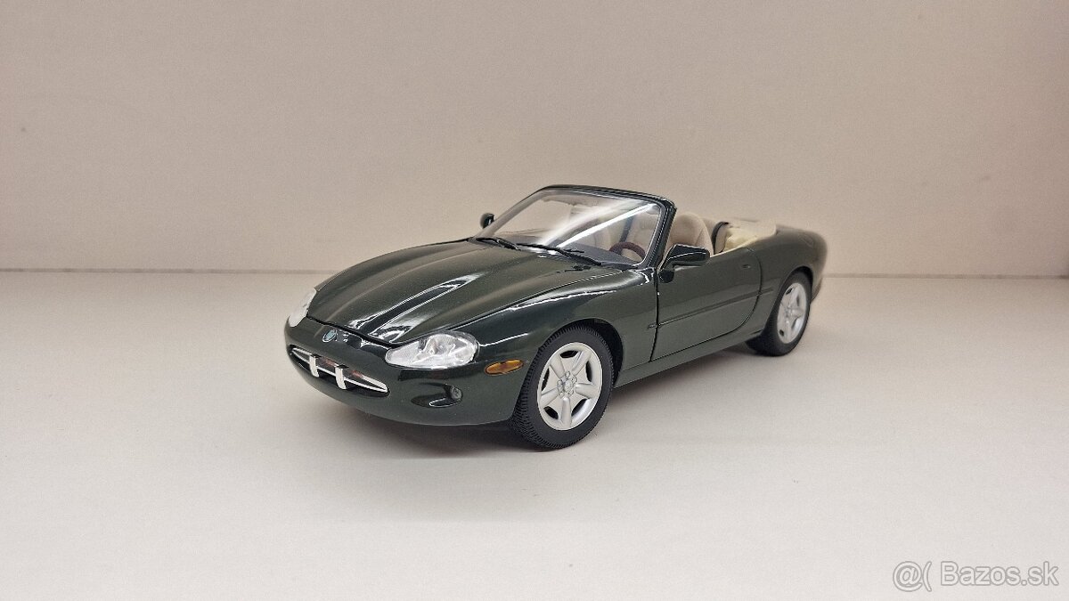 1:18 JAGUAR XK8