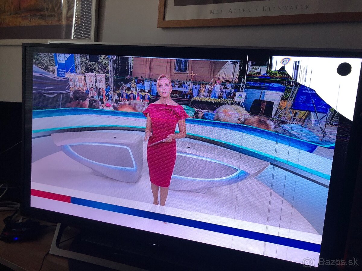 Predam 3 ks polofunkčné TV s veľkou obrazovkou:126a103 cm