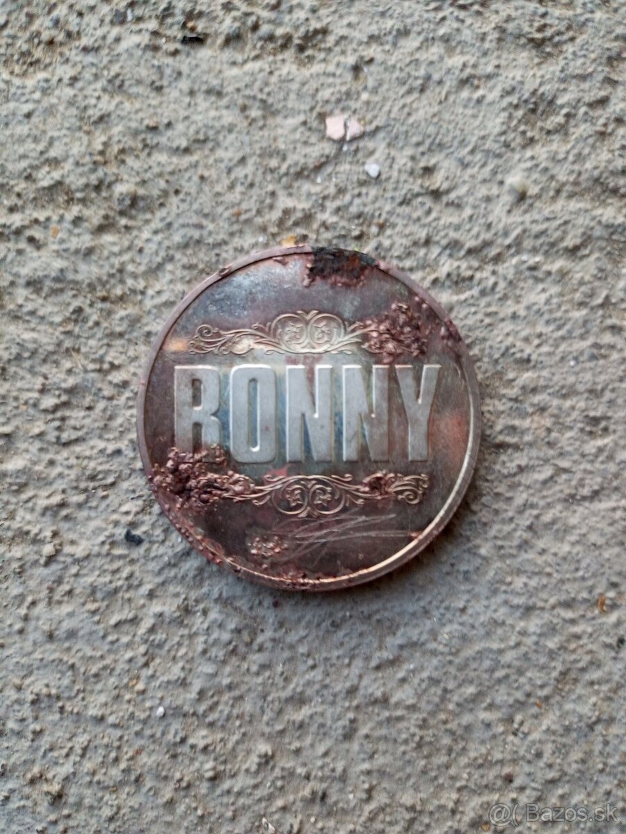 Staršia kovová minca RONNY
