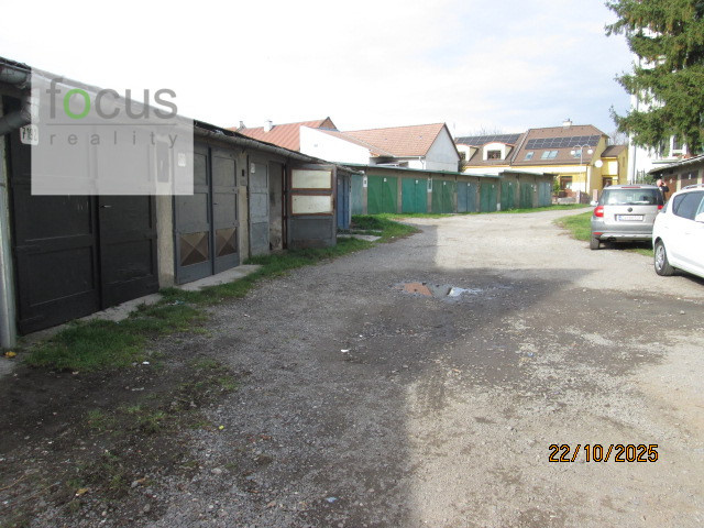 Vysporiadaná garáž ul. Švermova - Zlatý potok