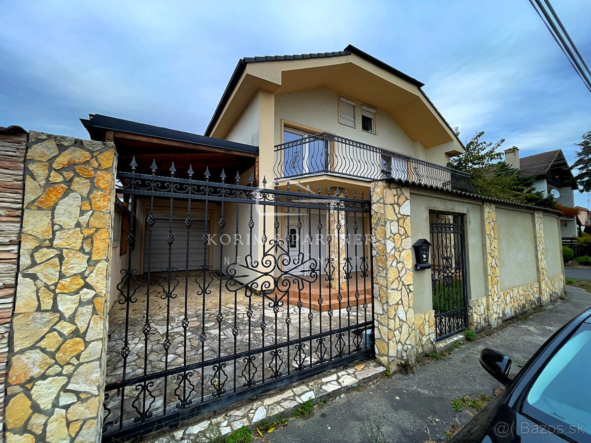 NOVÁ CENA Nadštandardný rodinný dom so začatou rekonštru