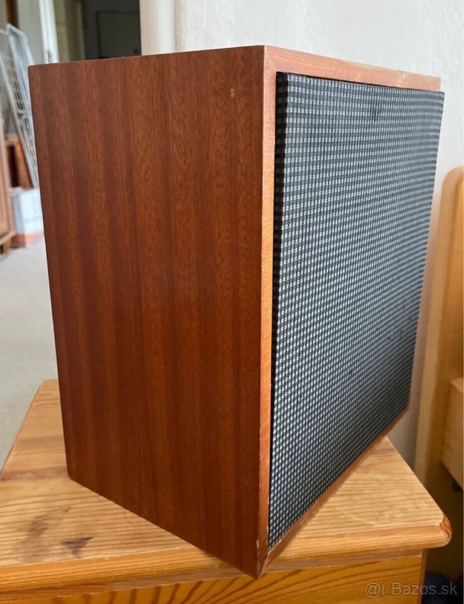 RETRO Reproduktor TESLA