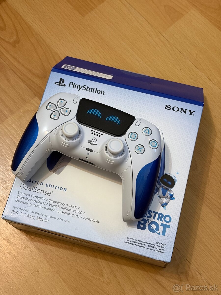 DualSense Wireless Controller Astro Bot Limited Edition V2