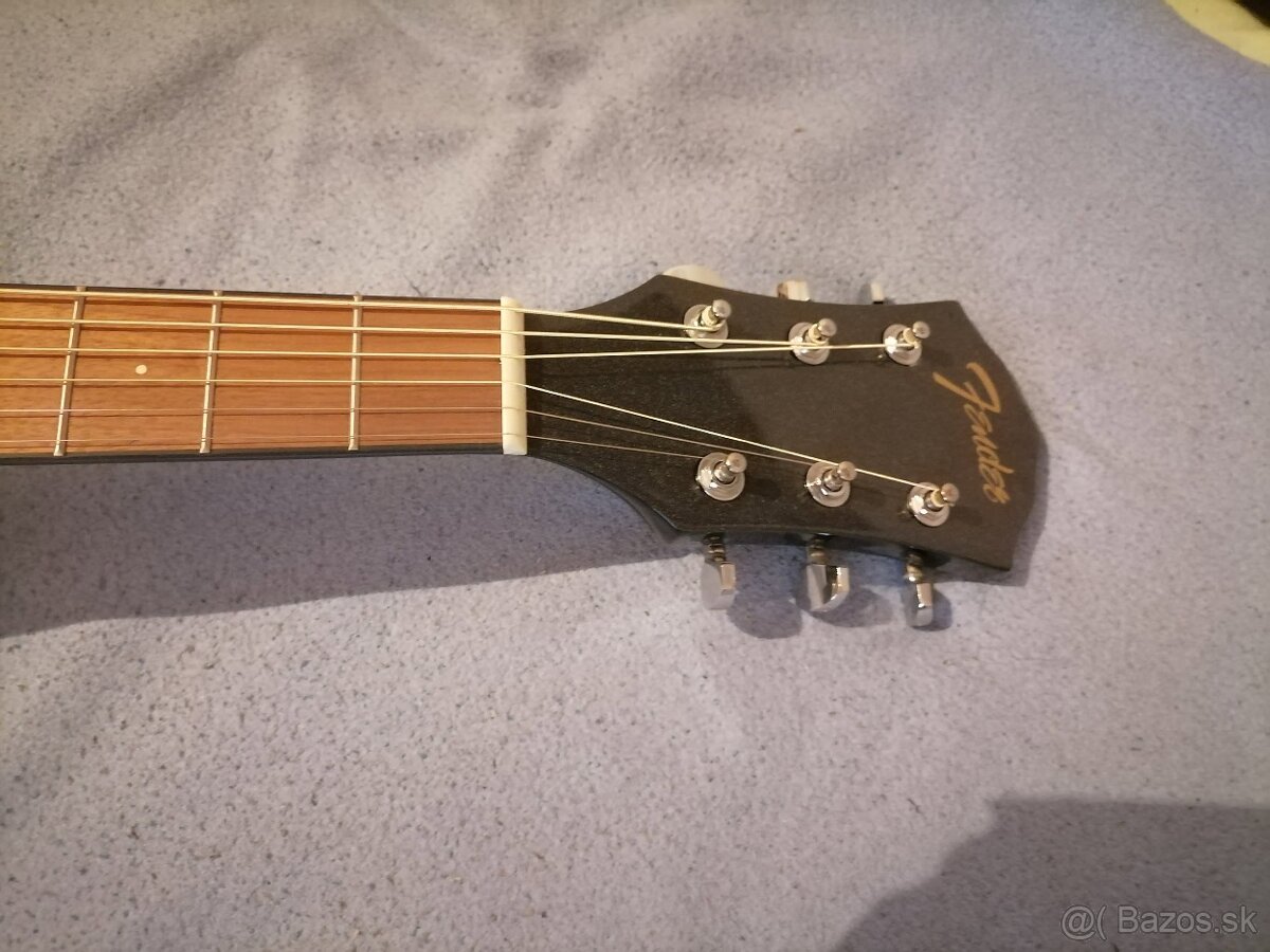 Predám akustickú gitaru fender