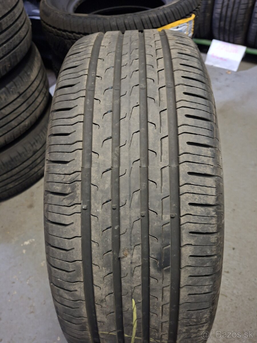 Vontinental 235/55R18 104V