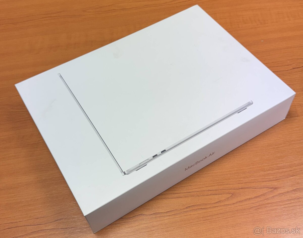 MacBook Air 15 M3 16GB/256GB - nepoužity