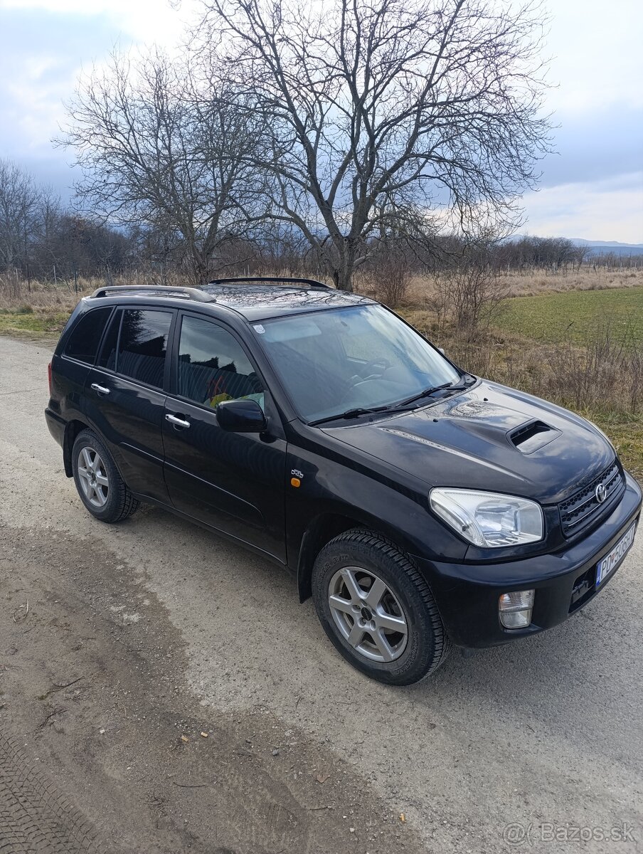 Predám Toyota RAV4 cena 3300€