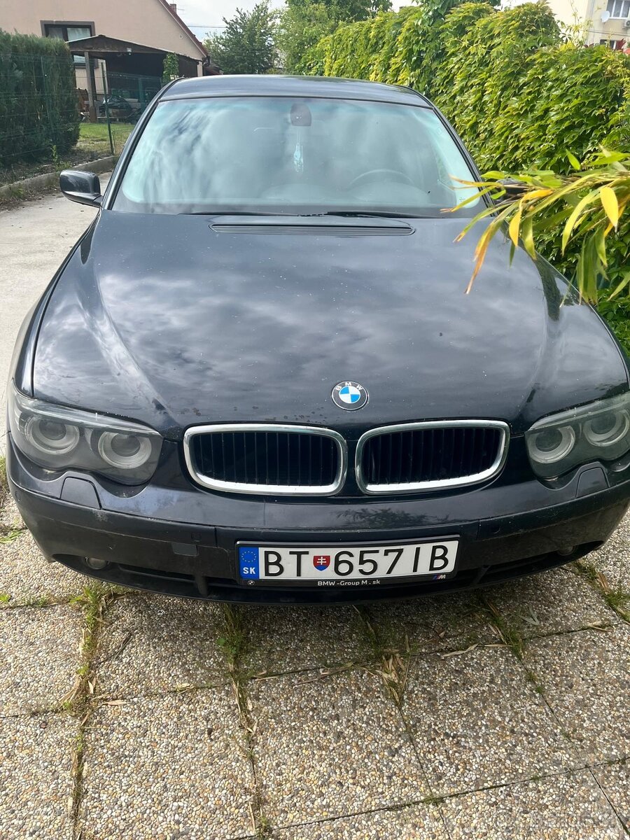 735I