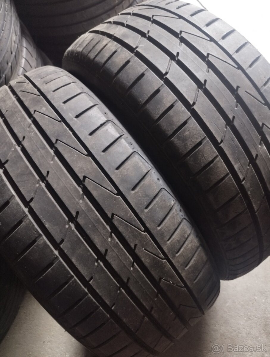2 LETNÍ HANKOOK 225/50 R17 - PĚKNÉ