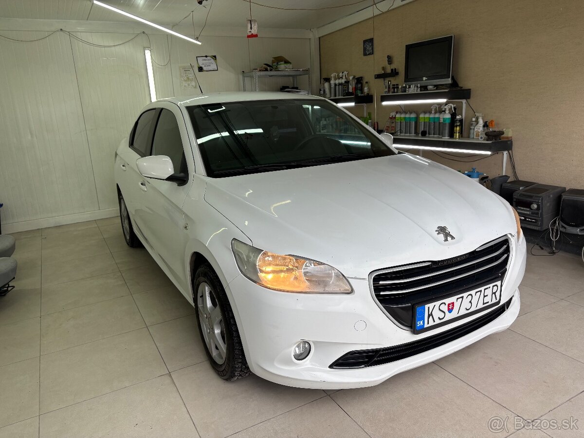 Peugeot 301