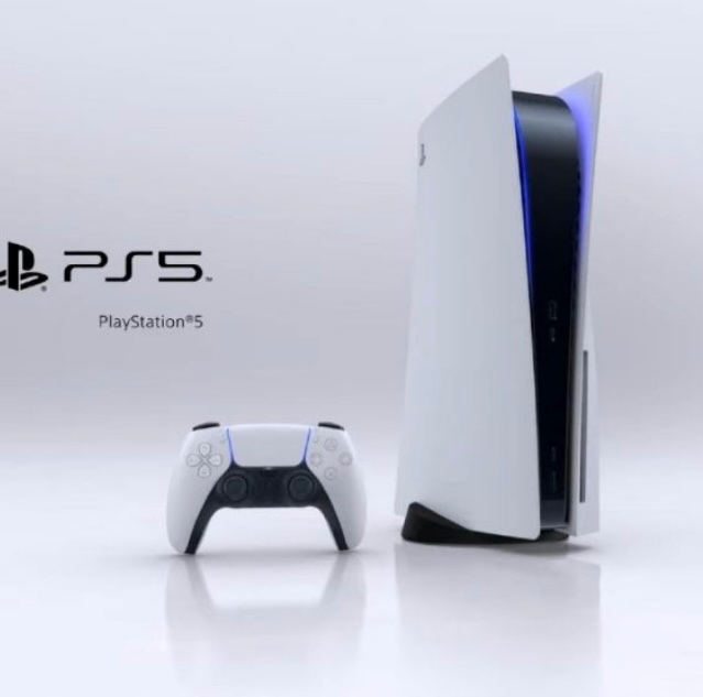 Sony PlayStation 5 Standard Edition (model CFI-1208A)