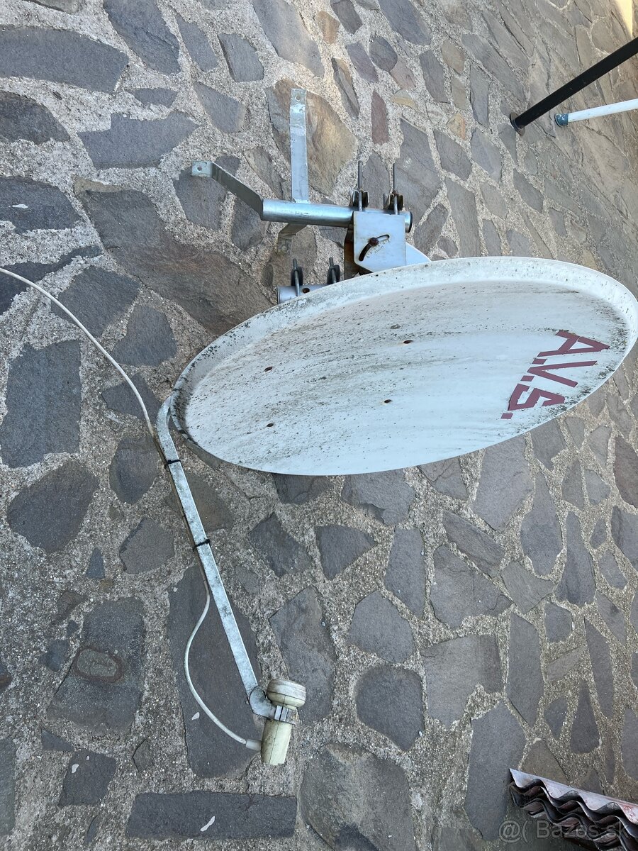 Predám parabolu s motorom