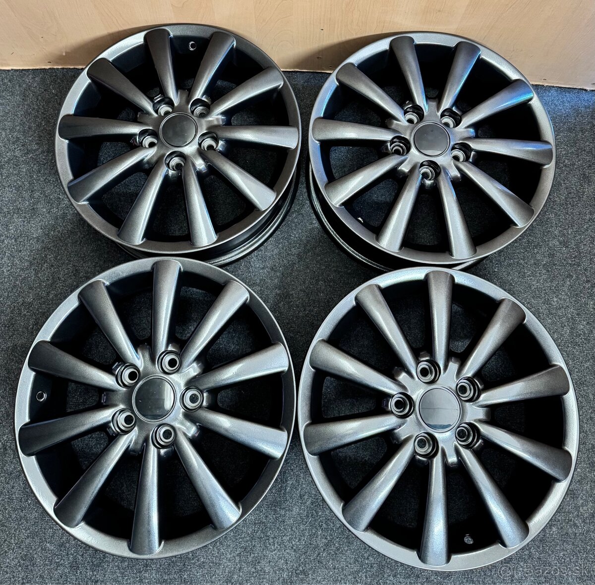 5x112 R16 Original Volkswagen ET 59 metál gun farba