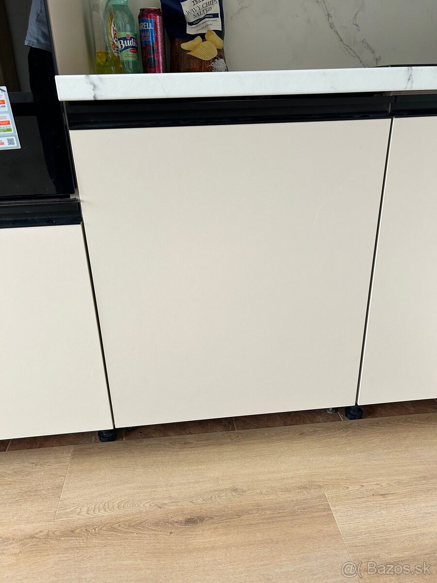 Predám umývačku riadu