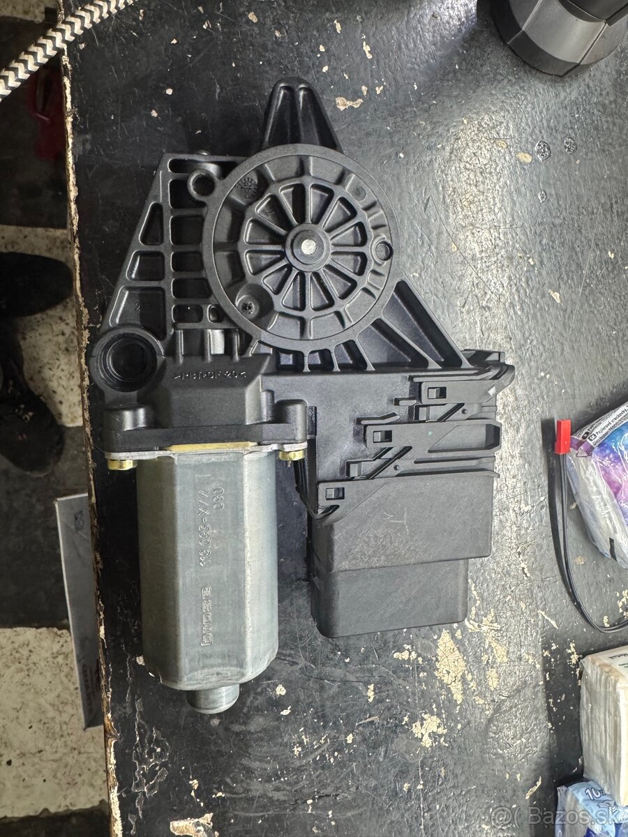 Motorček Passat b5,5