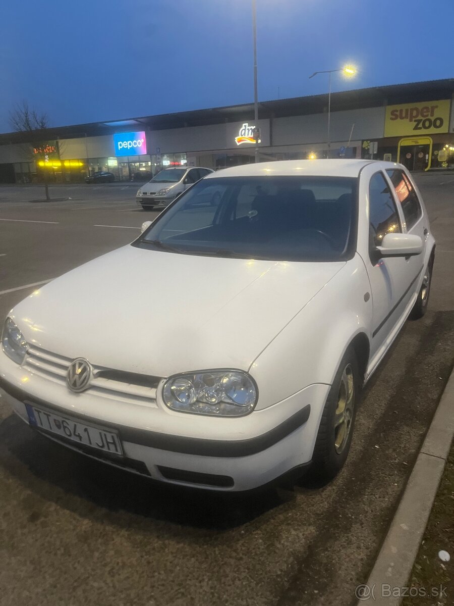 Predam súrne Zavádza mi na parkovisku