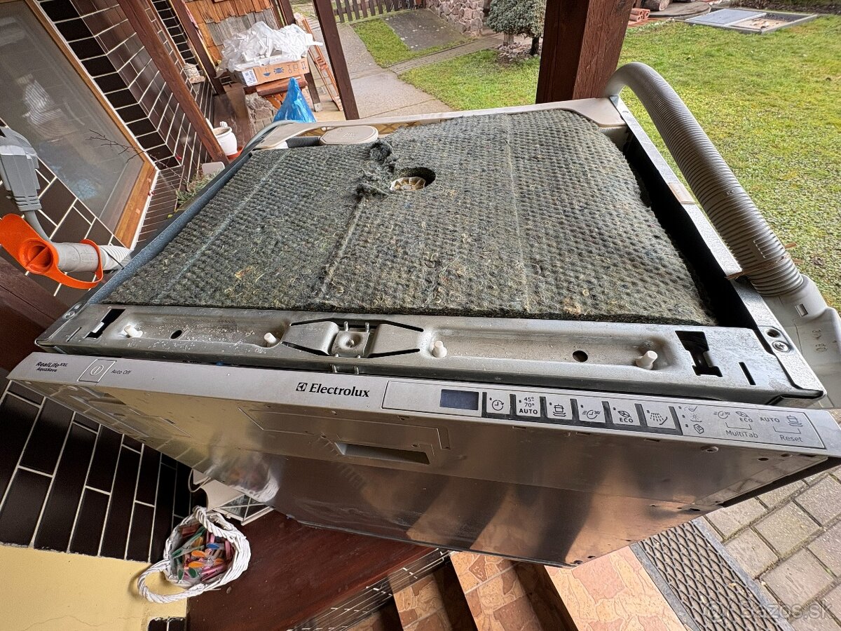 Electrolux ESL66060R na diely