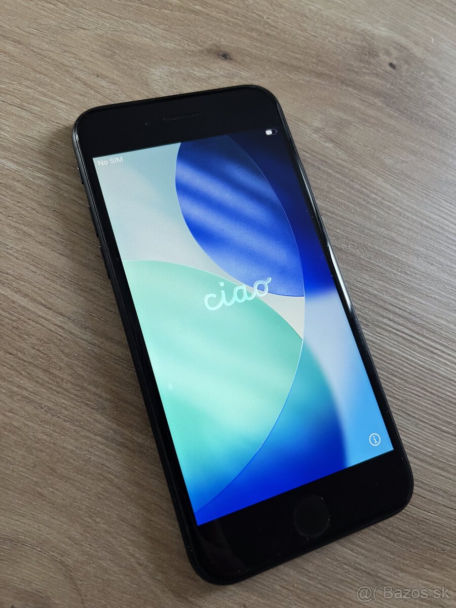 iPhone SE 2020 – 128 GB, TOP stav