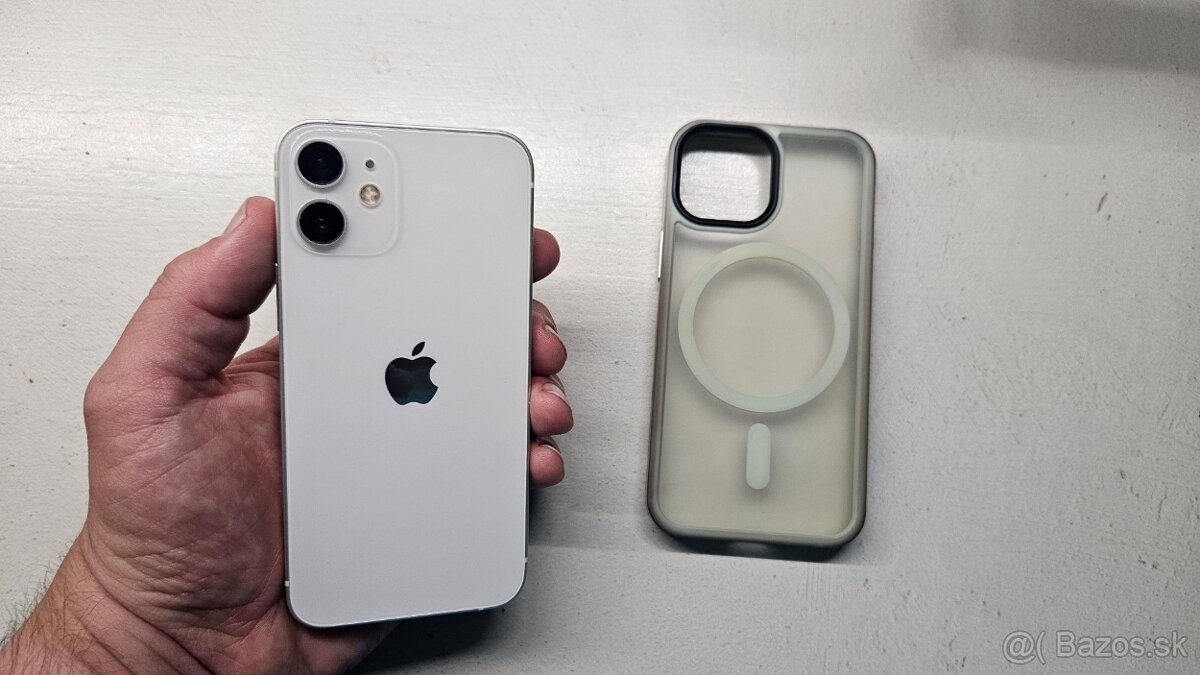 Apple iPhone 12 mini 64GB, batéria 92%