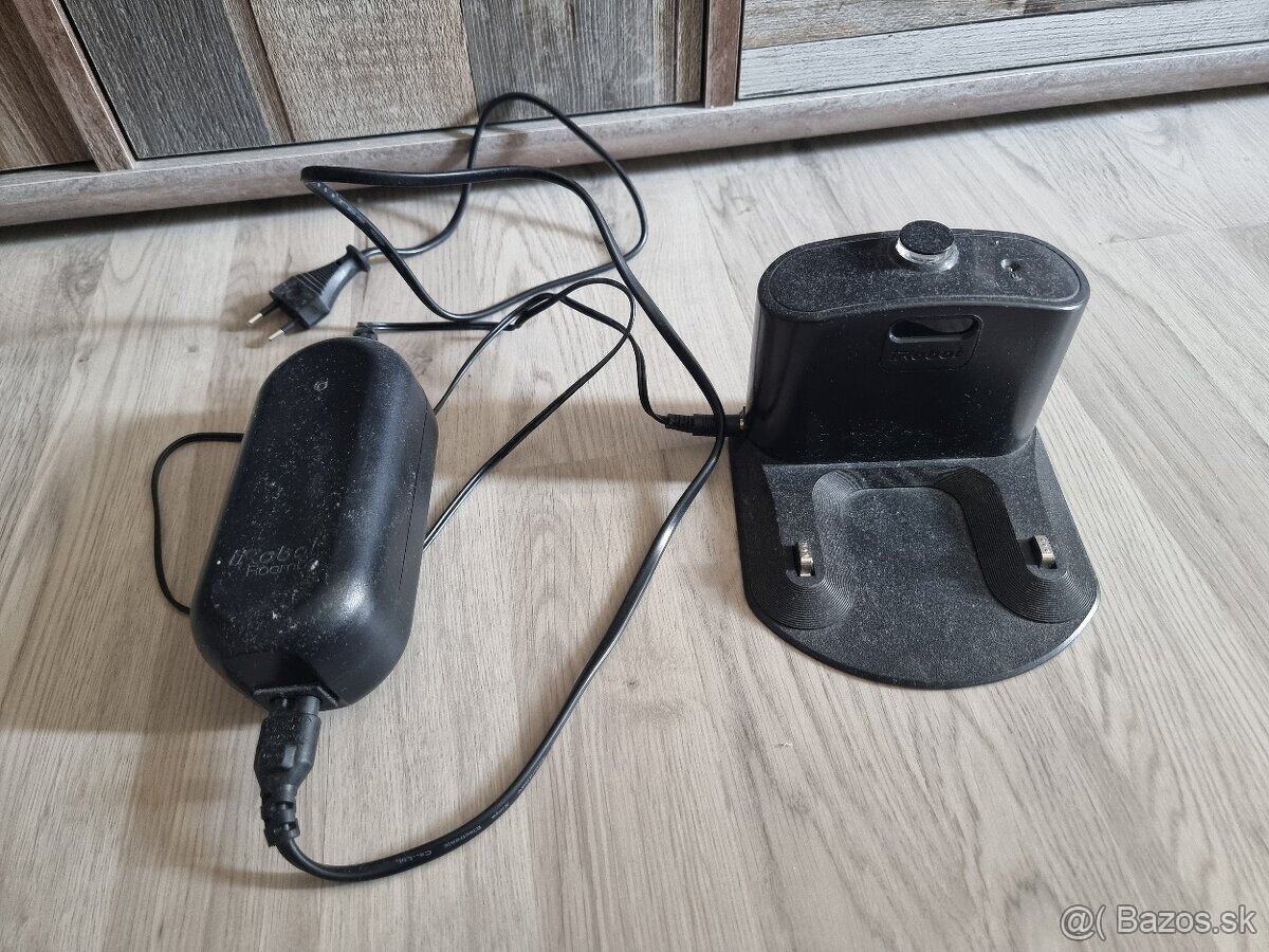 Dock + Adaptér ( nabíjačka ) Irobot Roomba