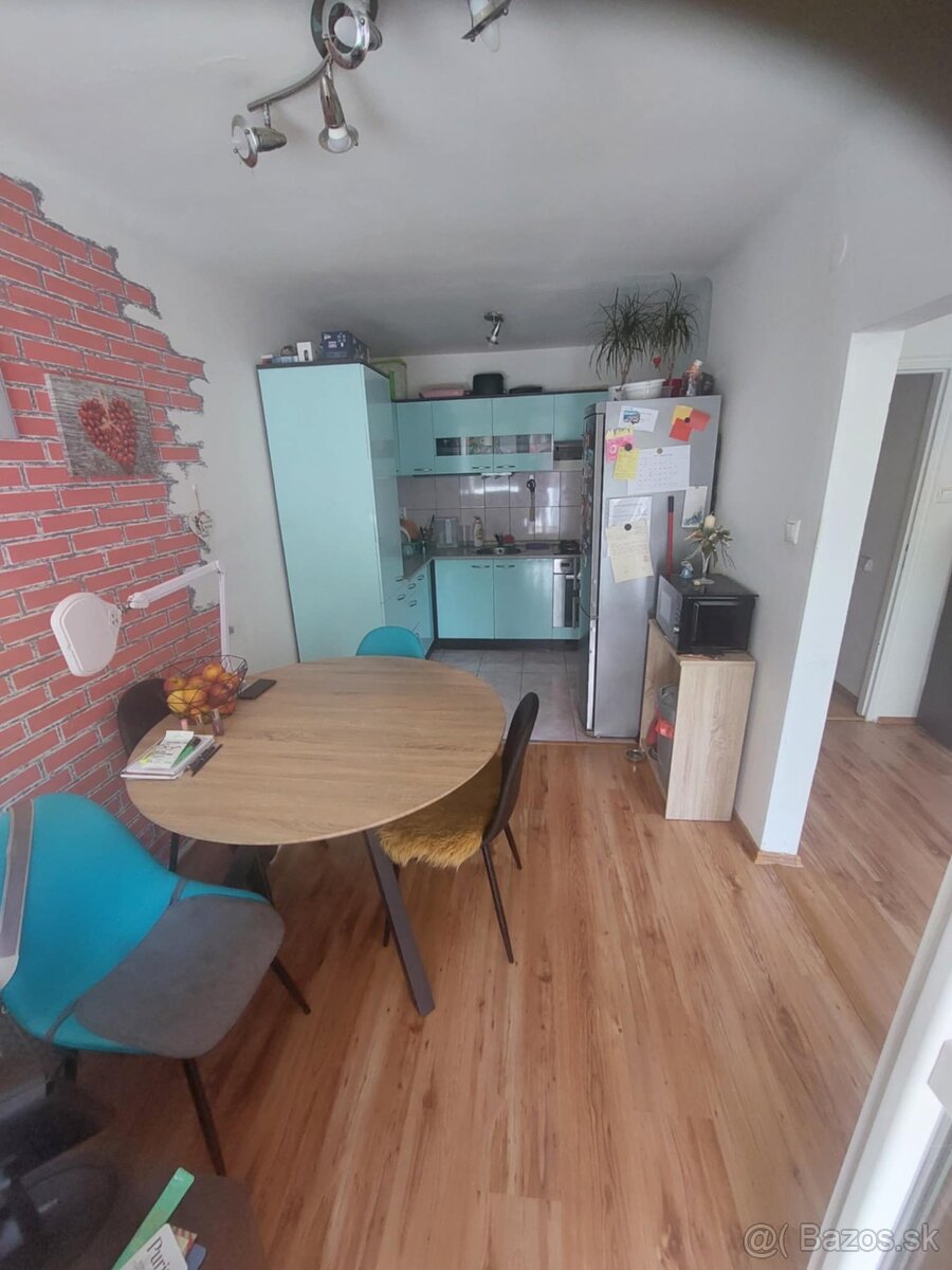 Predaj / Prenajom 3 izbový byt - Sihoť 2