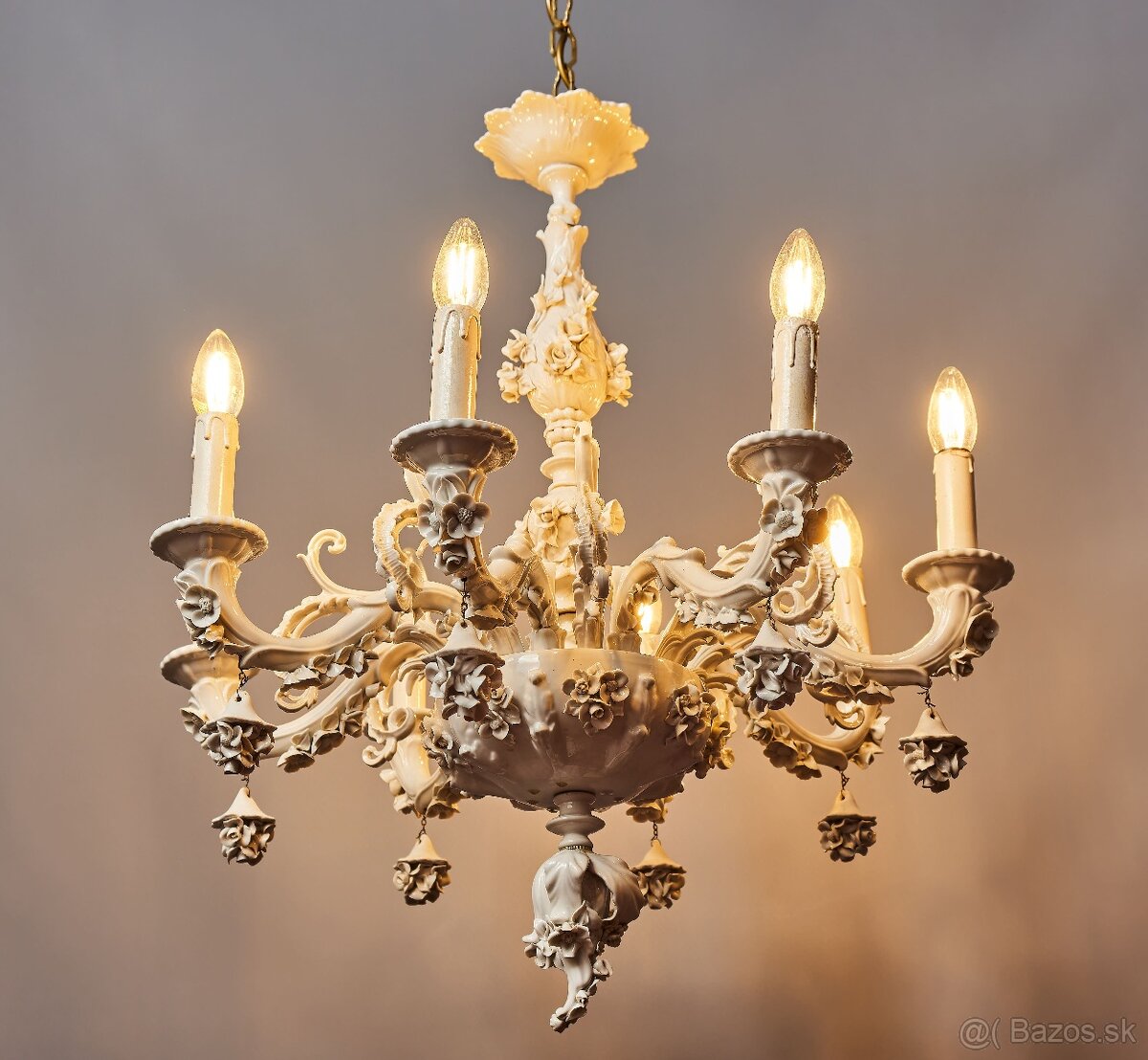 Osemramenný porcelánový luster Neapol Capodimonte