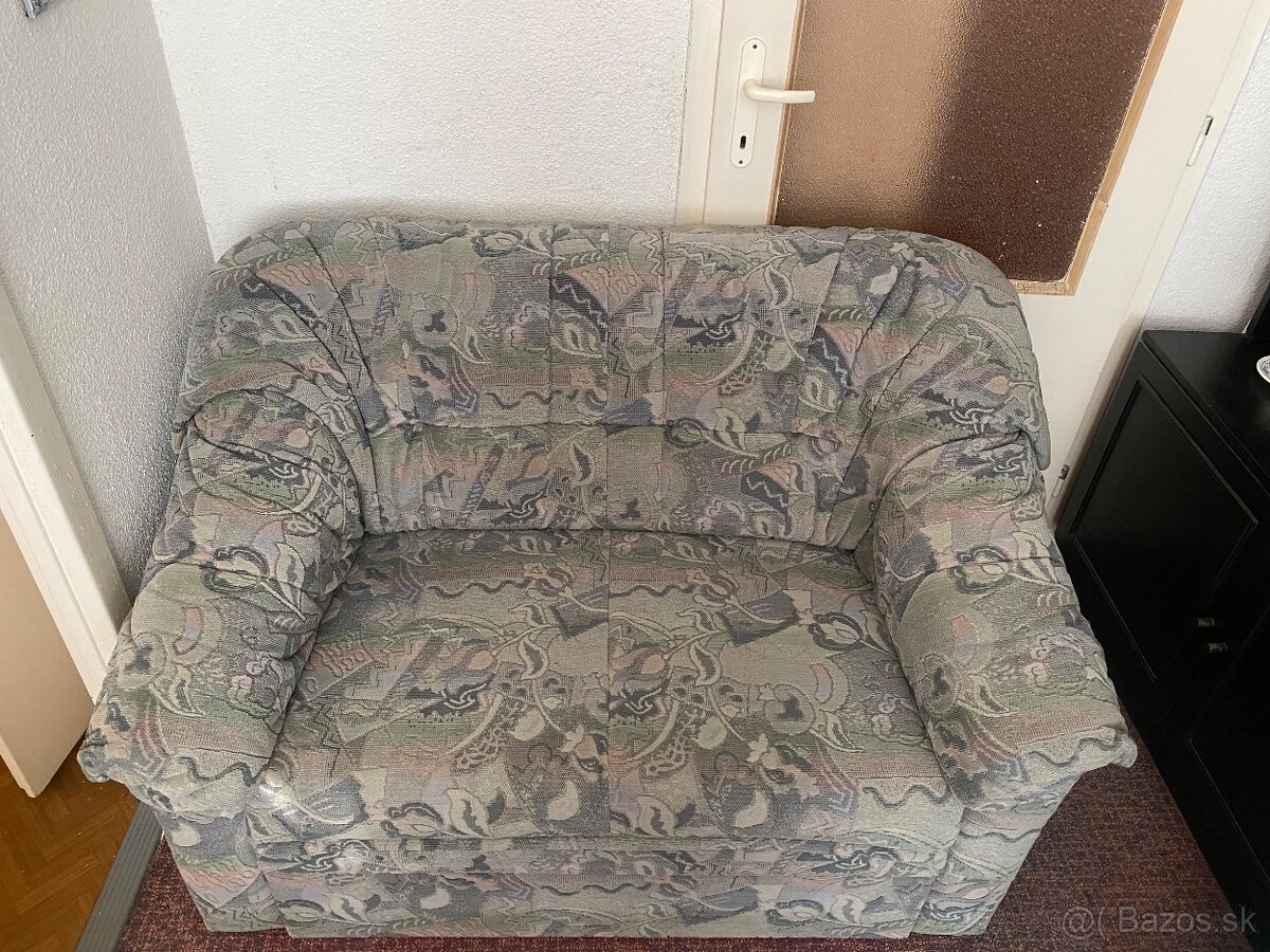 Gauč a kreslo